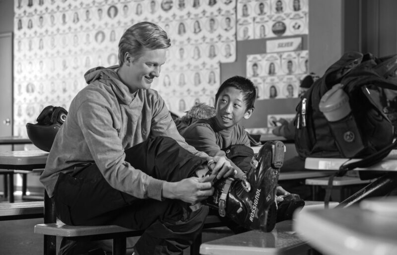 big-tying-littles-hockey-skates