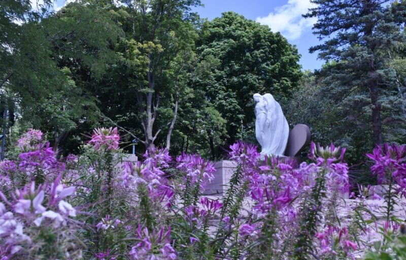 Le jardin du chemin de la croix de L'Oratoire Saint-Joseph