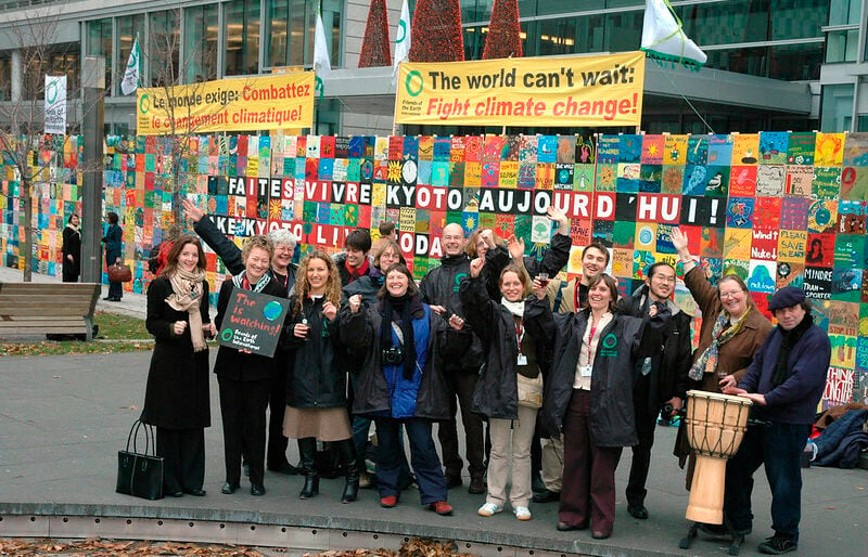 The Climate Wall was erected and displayed during the Montreal Conference of the Parties in 2005. FOE groups tell world leaders “The world can’t wait!”